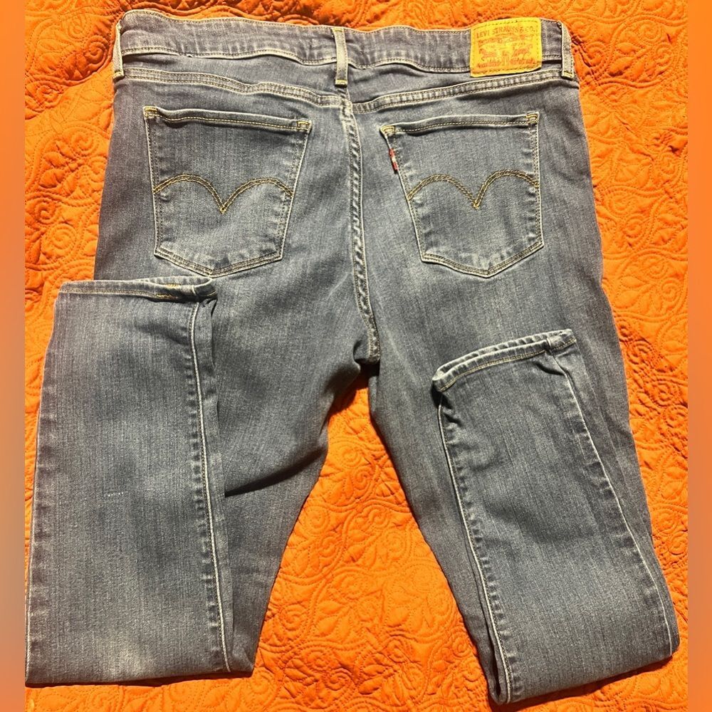 Levis 711 skinny jeans Women's size 32